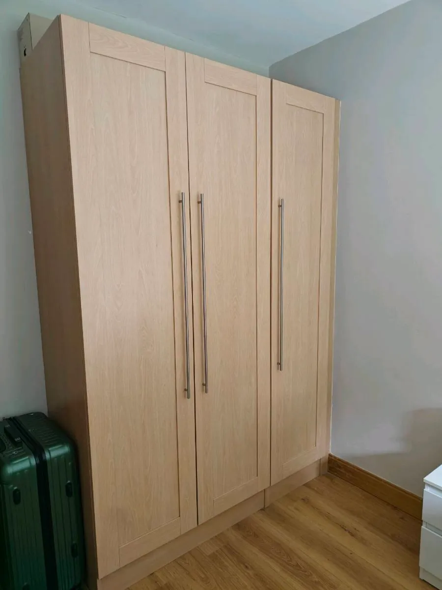 Wardrobe - Image 2