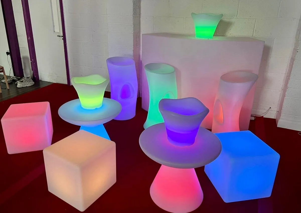 Led furniture - Image 1