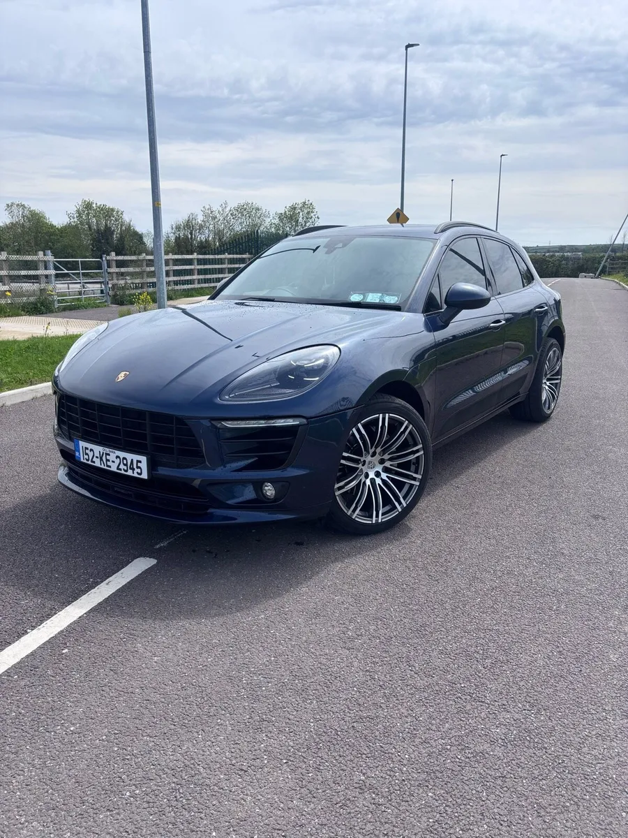 Porshe Macan S Comercial - Image 1