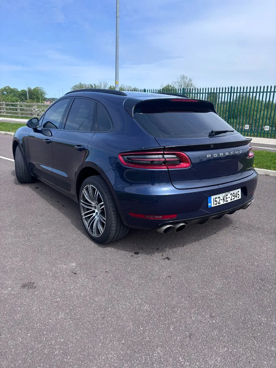 Porshe Macan S Comercial - Image 2