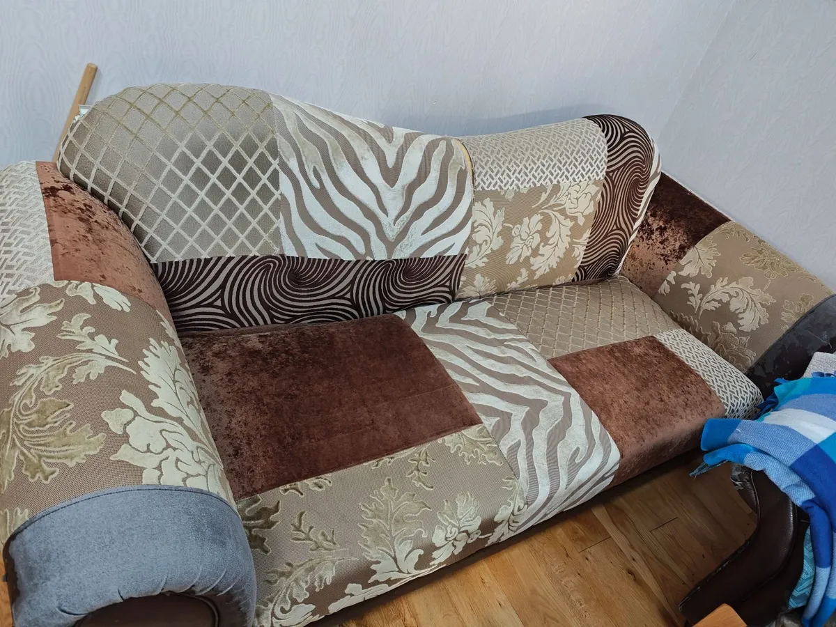 Free Sofa - Image 2