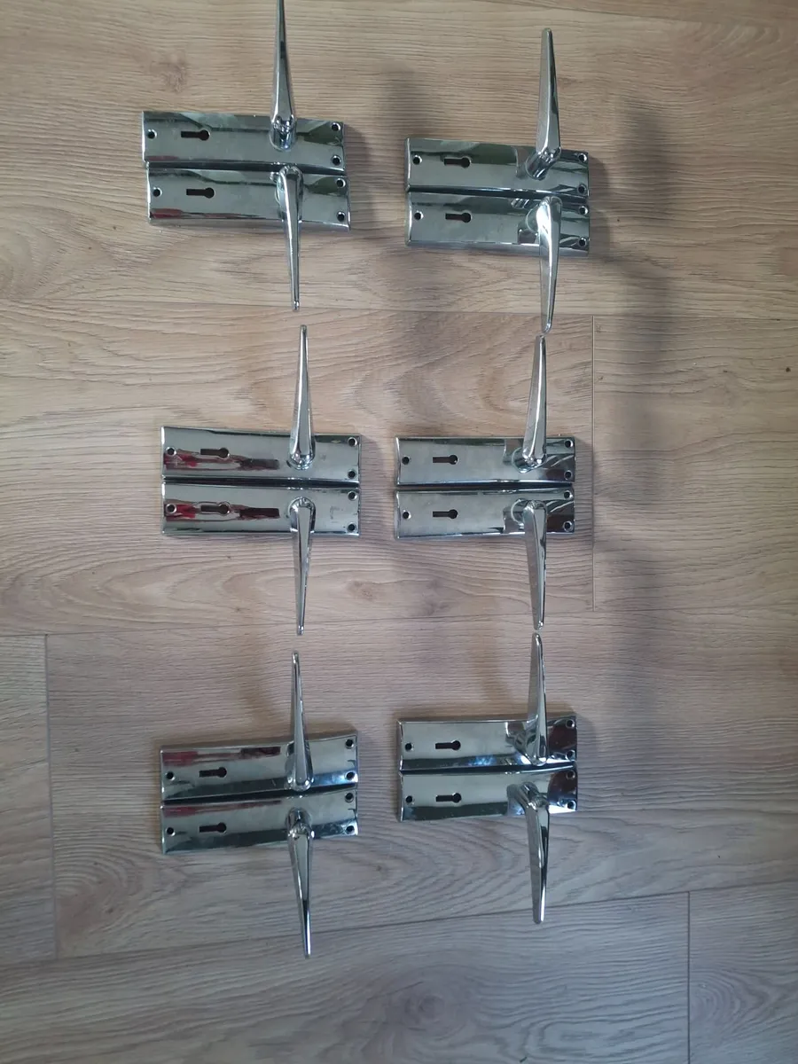 Door handles - Image 1
