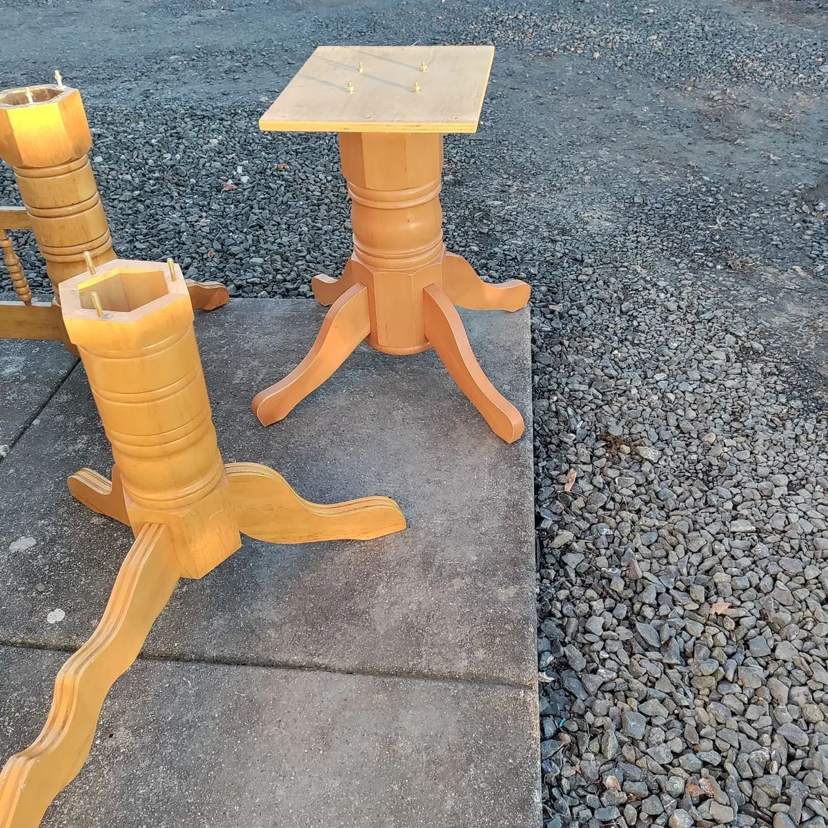 Table pods - Image 1