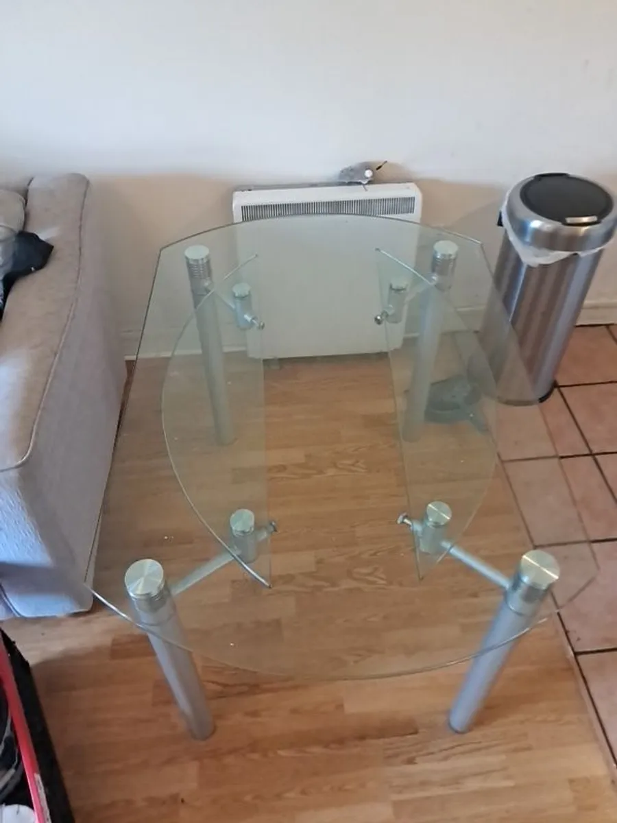 Extending glass table - Image 3