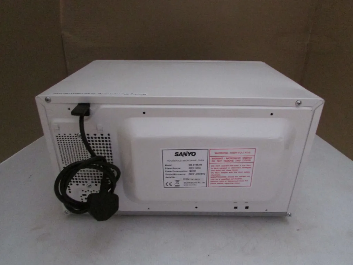 Sanyo microwave - Image 2