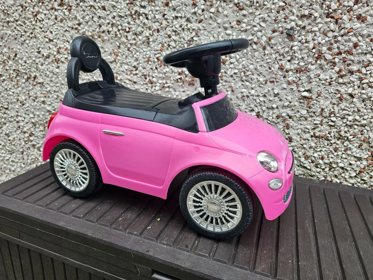 Toy Car - ride on