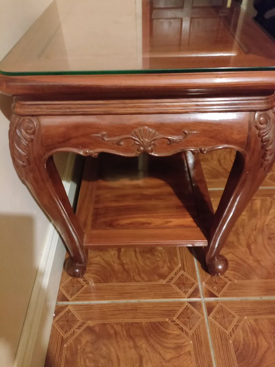 Occasional table - Image 1