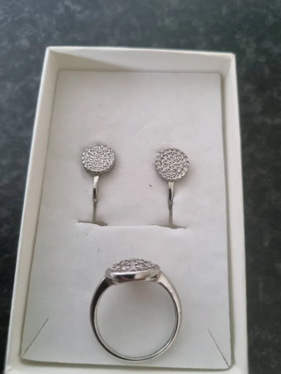 Silver ring and earrings 925.... - Image 2