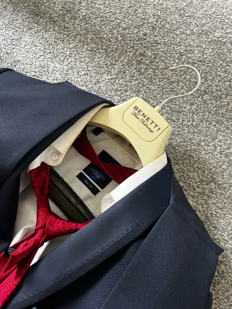 Suit - Image 3