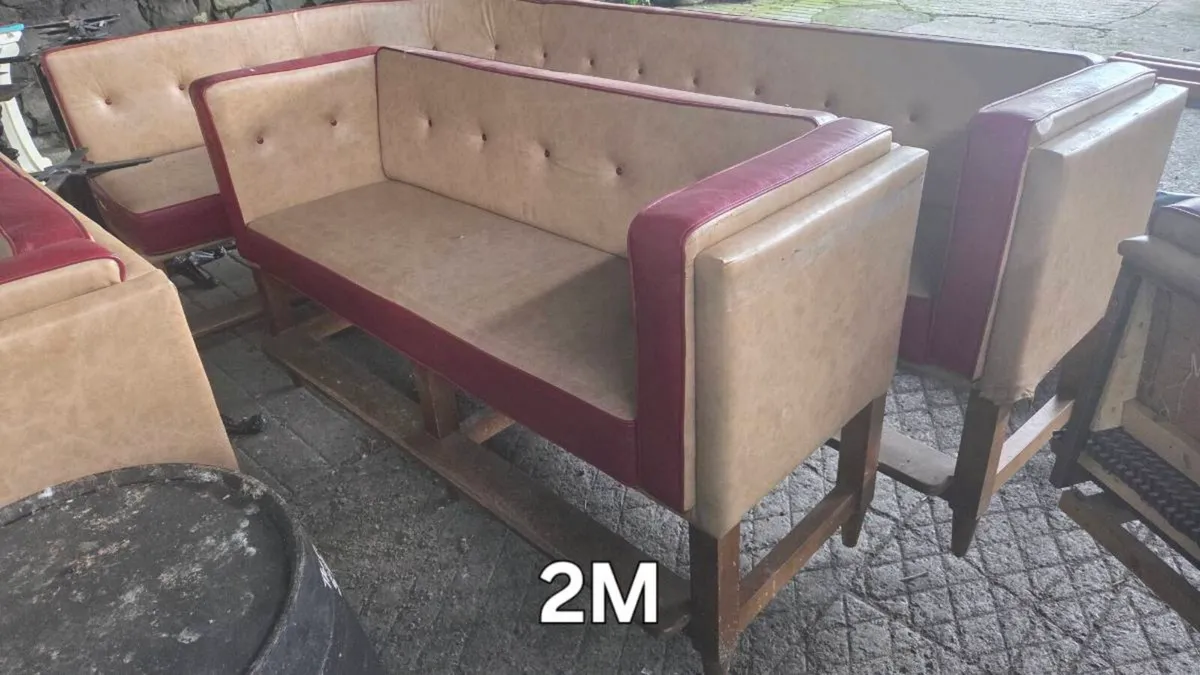 Pub seating/couches - Image 1