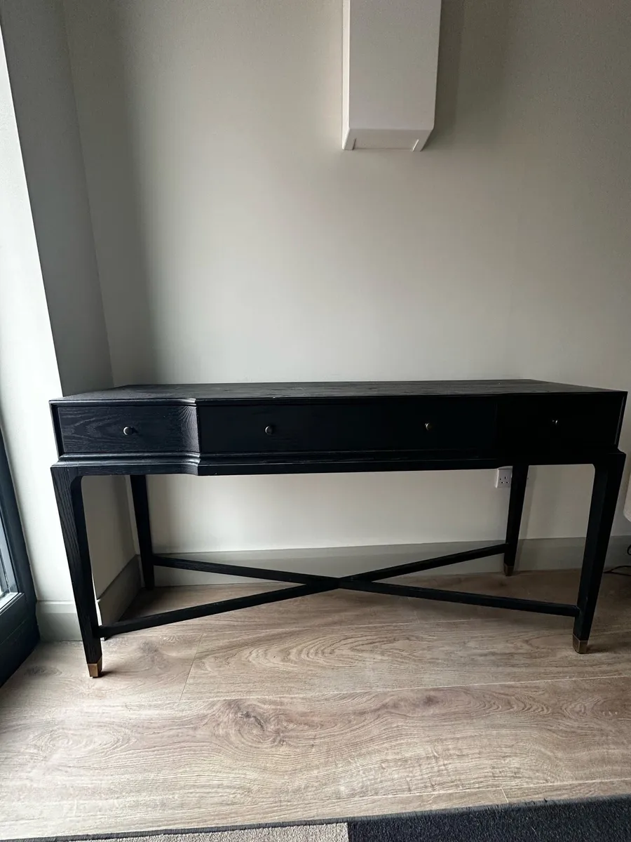 Console Table - Image 1