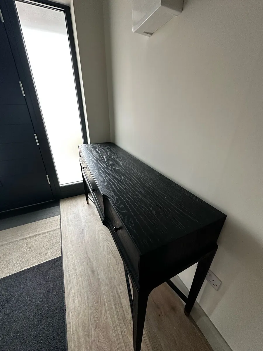 Console Table - Image 4