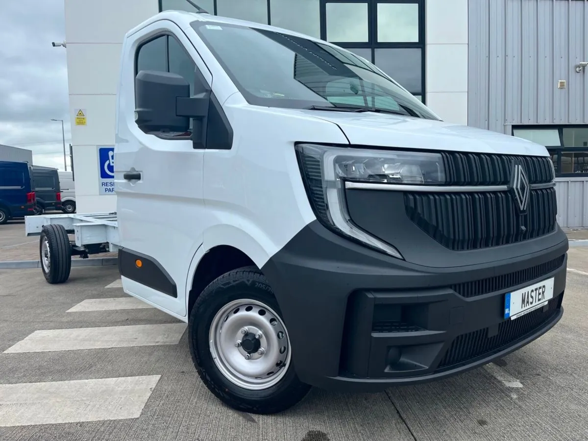 Renault Master FWD Chassis cab E1 L3NH1 3.5T 150HP - Image 2