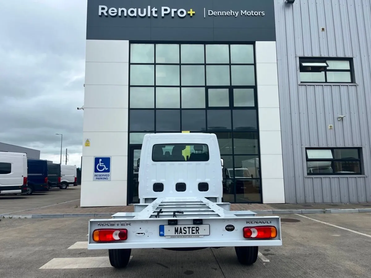 Renault Master FWD Chassis cab E1 L3NH1 3.5T 150HP - Image 4