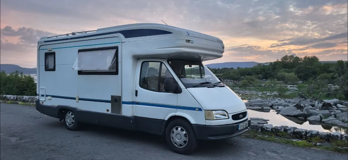 Camper - Image 1