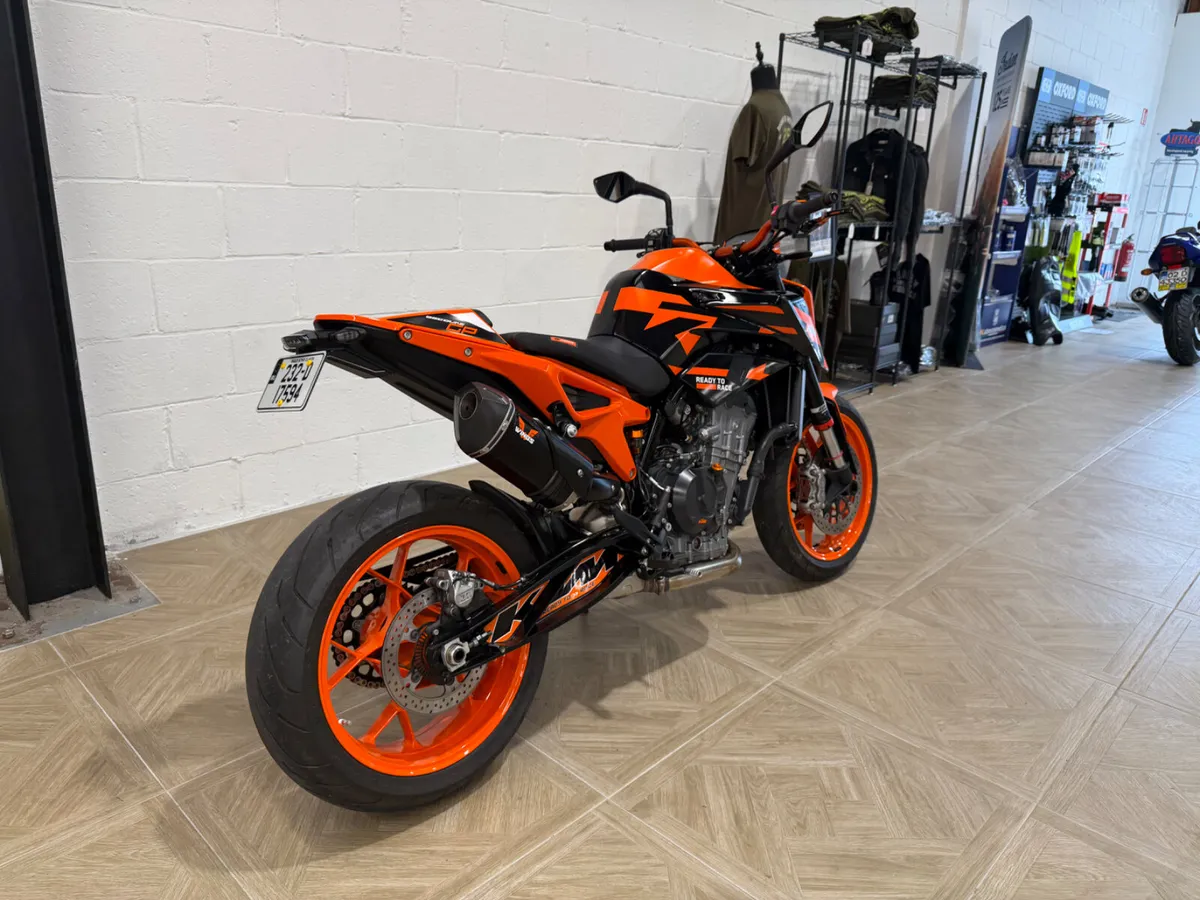 KTM Duke 890 2023 - Image 3