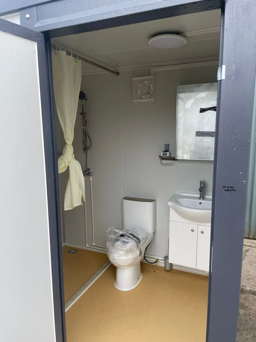 Shower Toilet unit - Image 3