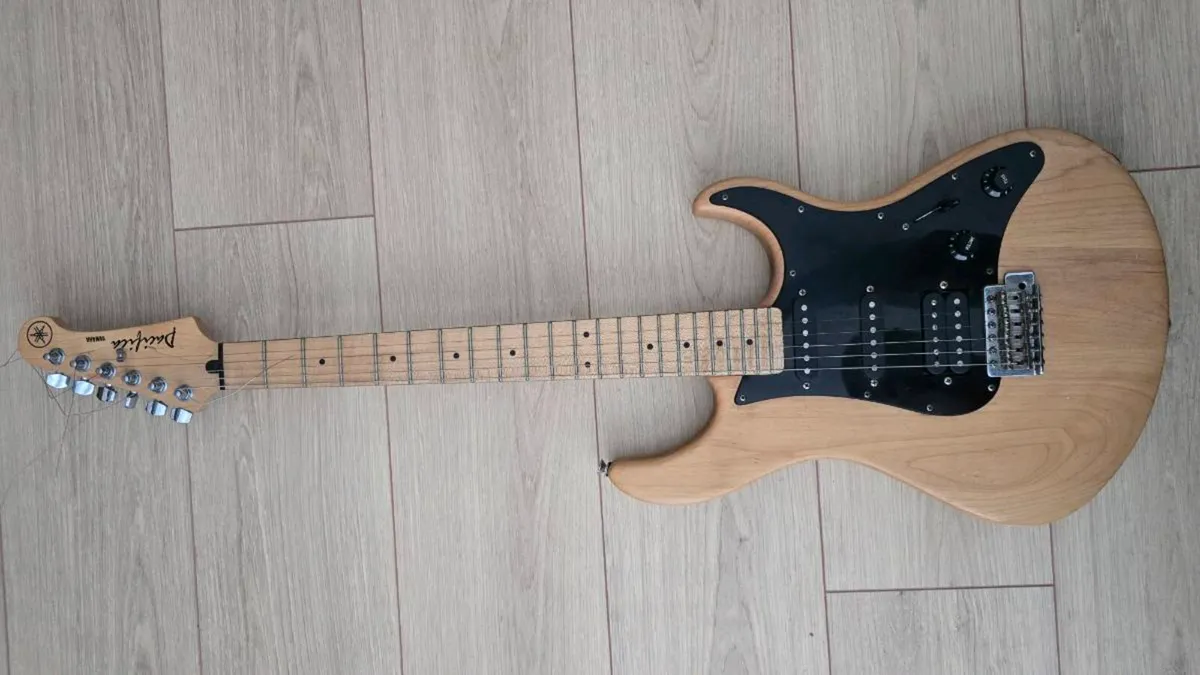 Yamaha Pacifica 412V Electric Guitar - Image 1
