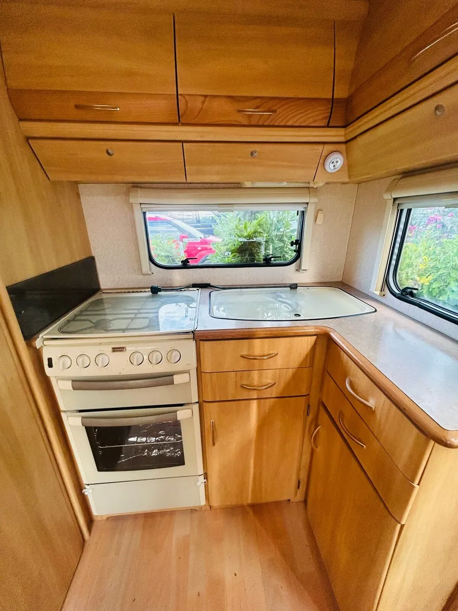Sterling Eccles & air awning for sale - Image 4