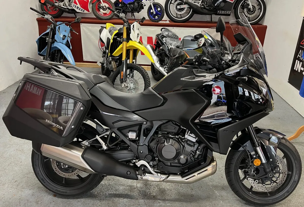 2023 Honda NT1100 @ Meskells - Image 2