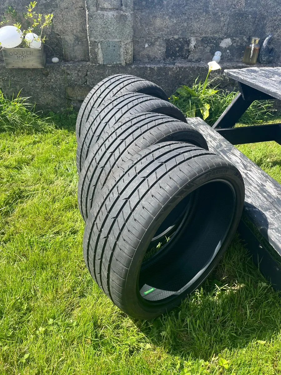 Tyres - Image 3