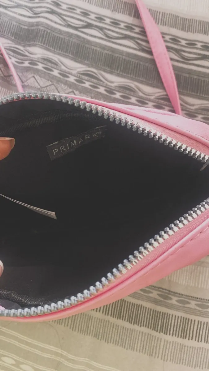 3 Hand bags - Image 3