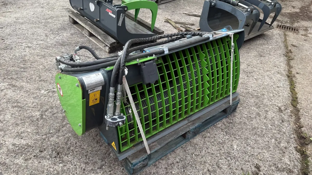 Avant Concrete mixing bucket 210L, 1490mm - Unused - Image 1