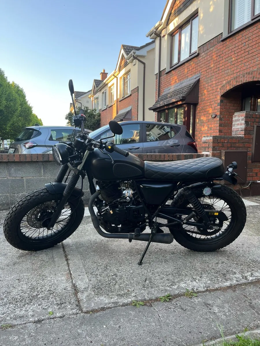 Mutt Sabbath 250 Motorcycle - Image 3