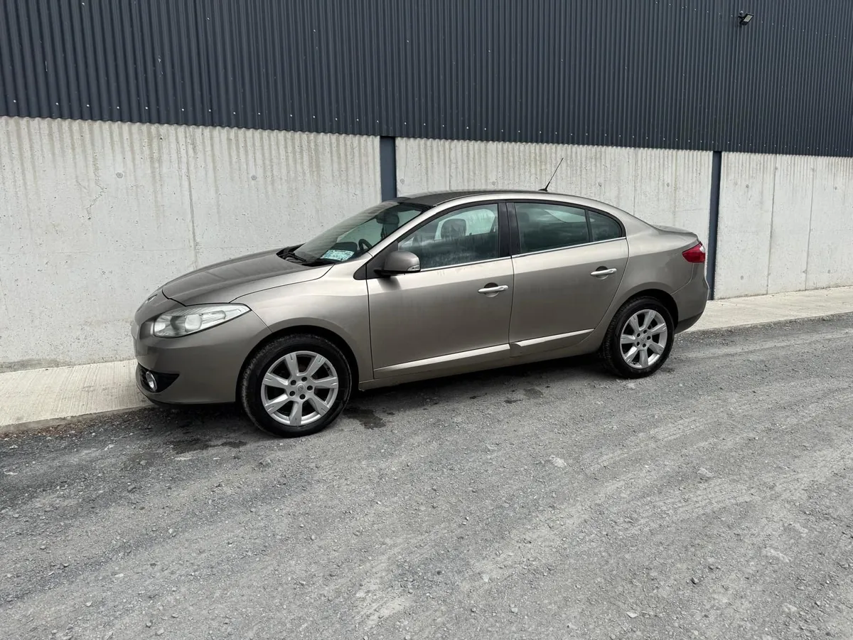 2011 Renault Fluence 1.5 Diesel - Image 1