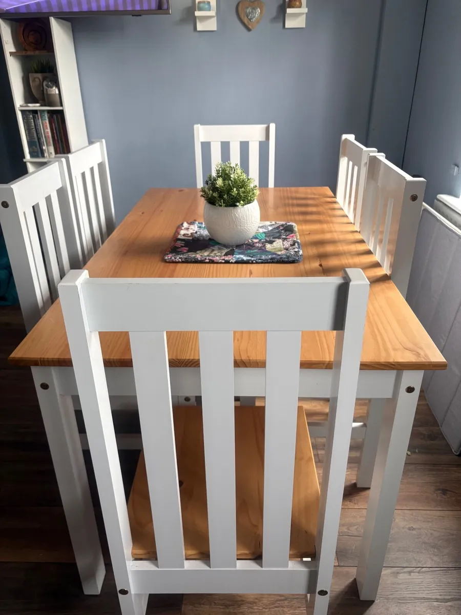 White Dinning set with six chairs - Image 3