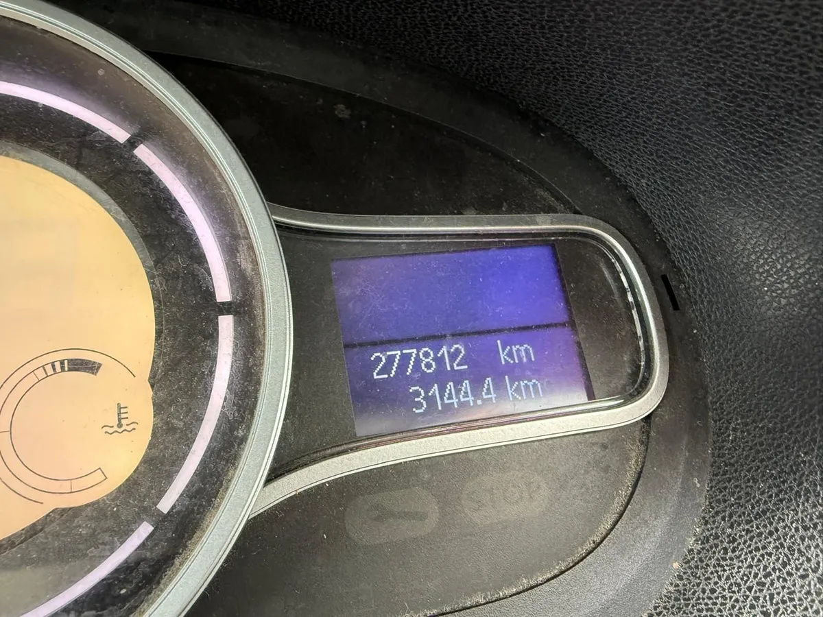 2011 Renault Fluence 1.5 Diesel - Image 3