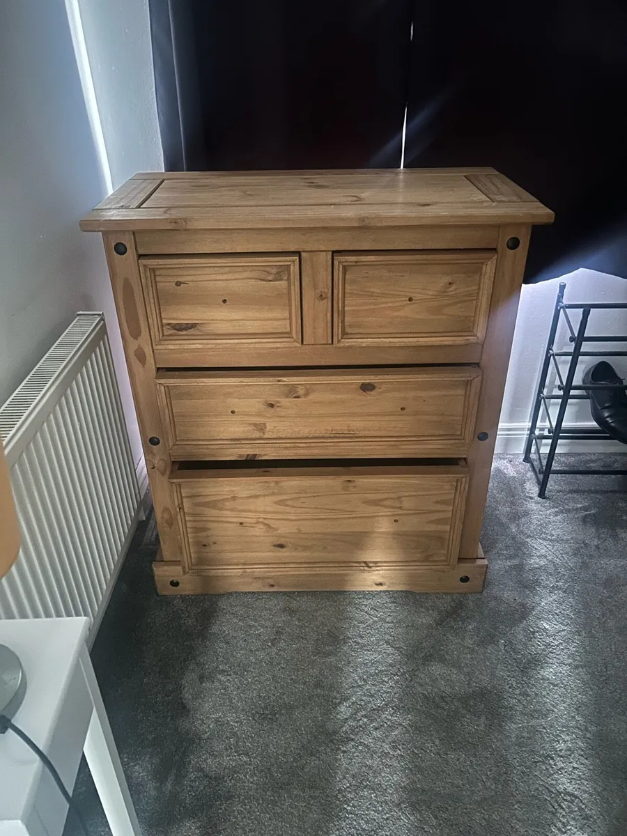 Chest of drawers - Image 1