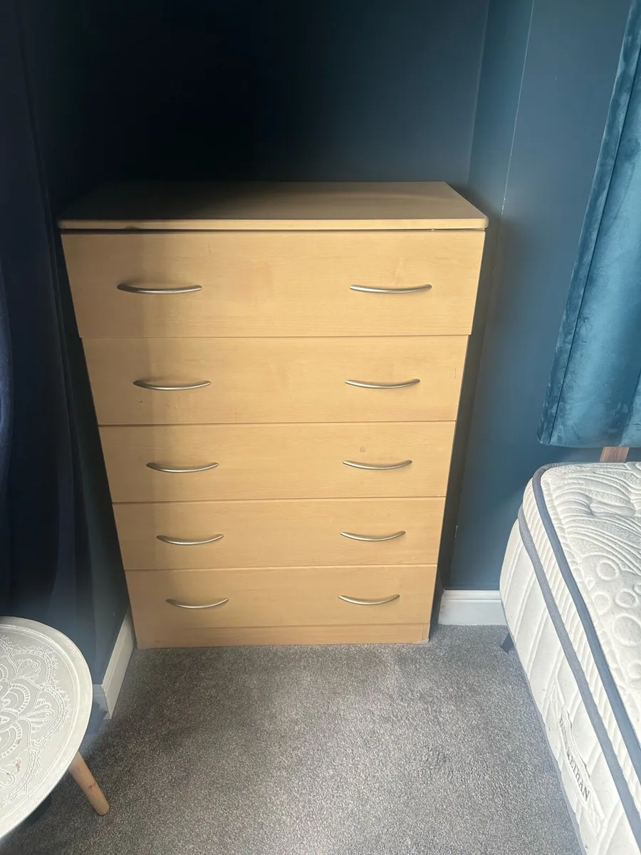 Chest of drawers - Image 2