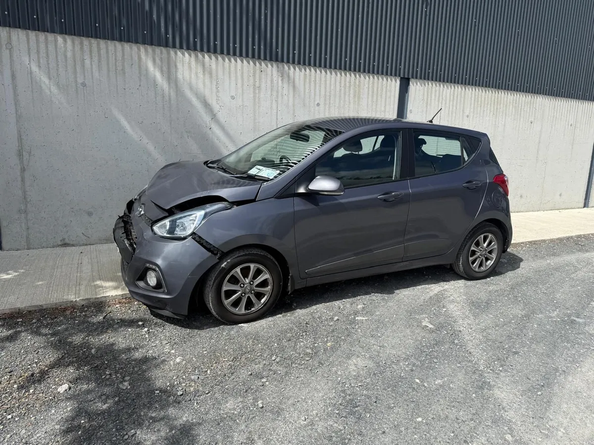 2016 Hyundai i10 1.0 Petrol - Image 3
