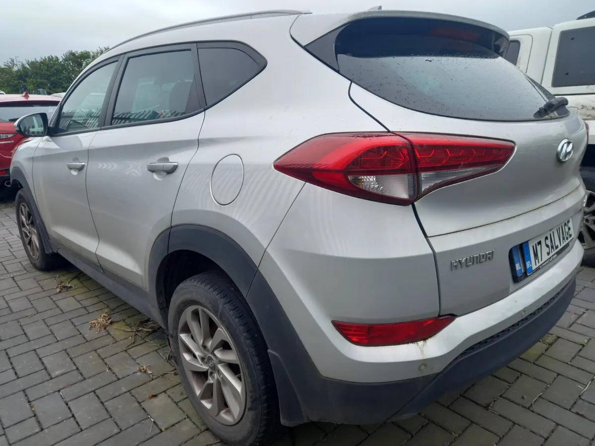 2016 Hyundai Tucson - Image 2