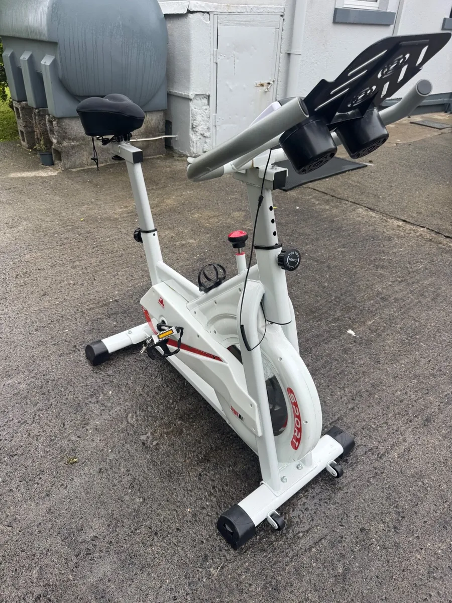 Stationary exercise bike - Image 4
