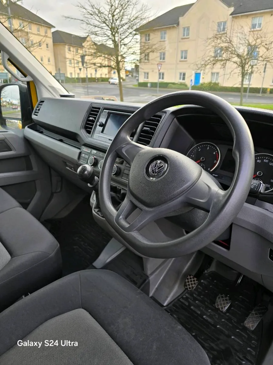 Van - Image 2