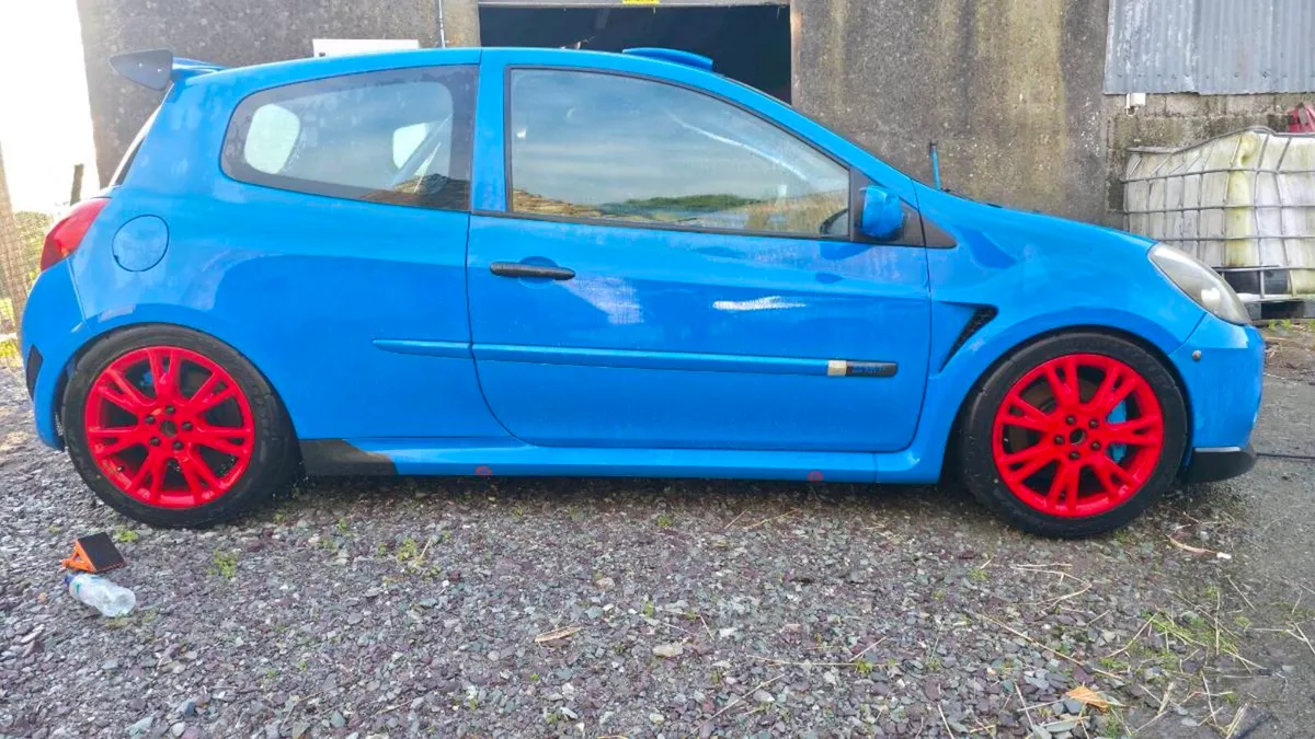 Clio 197 Track/Road car. Huge Spec - Image 3