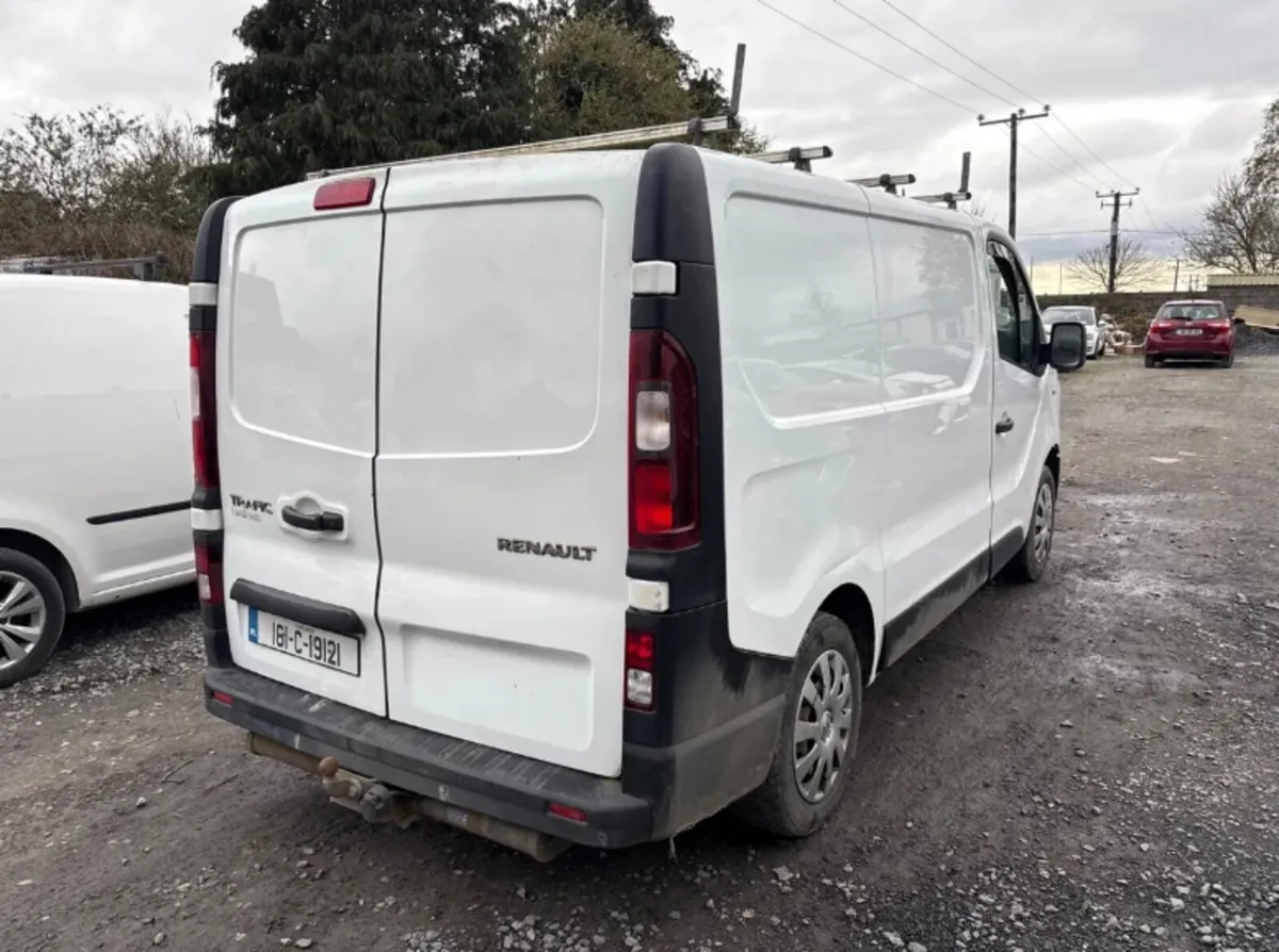 2016 Renault Traffic 1.6 Diesel driving - Image 1