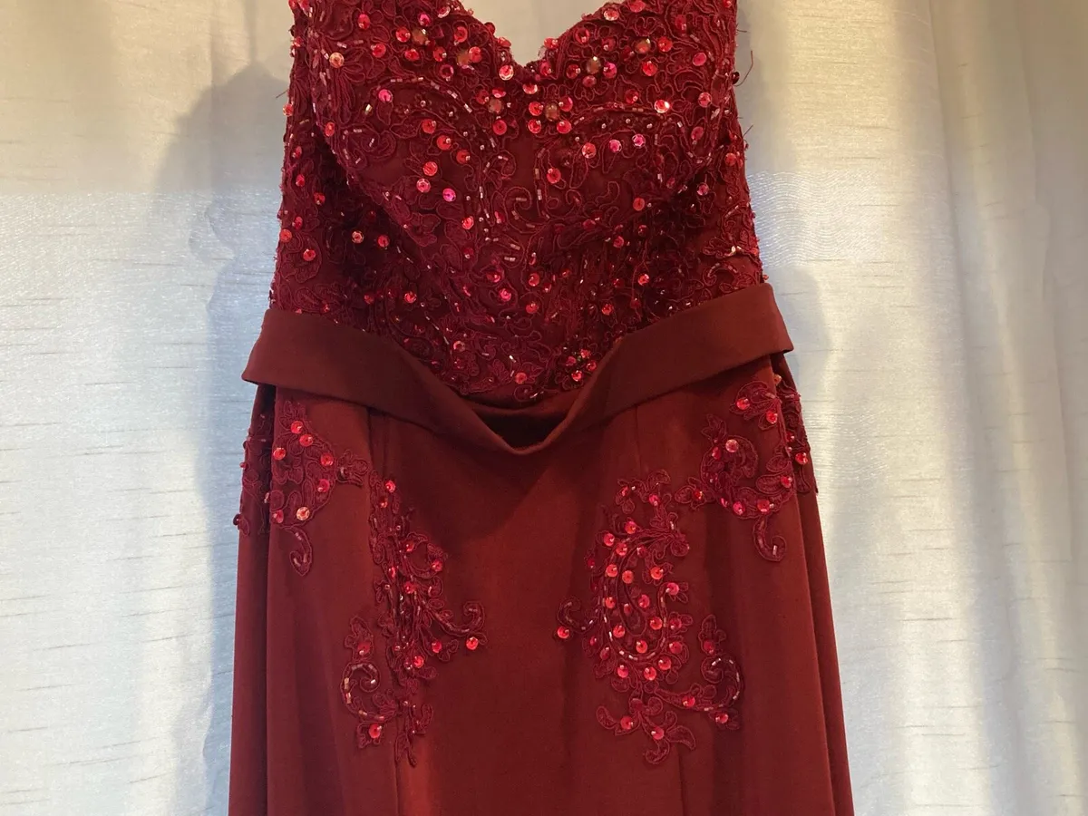 Grad dress - Image 1