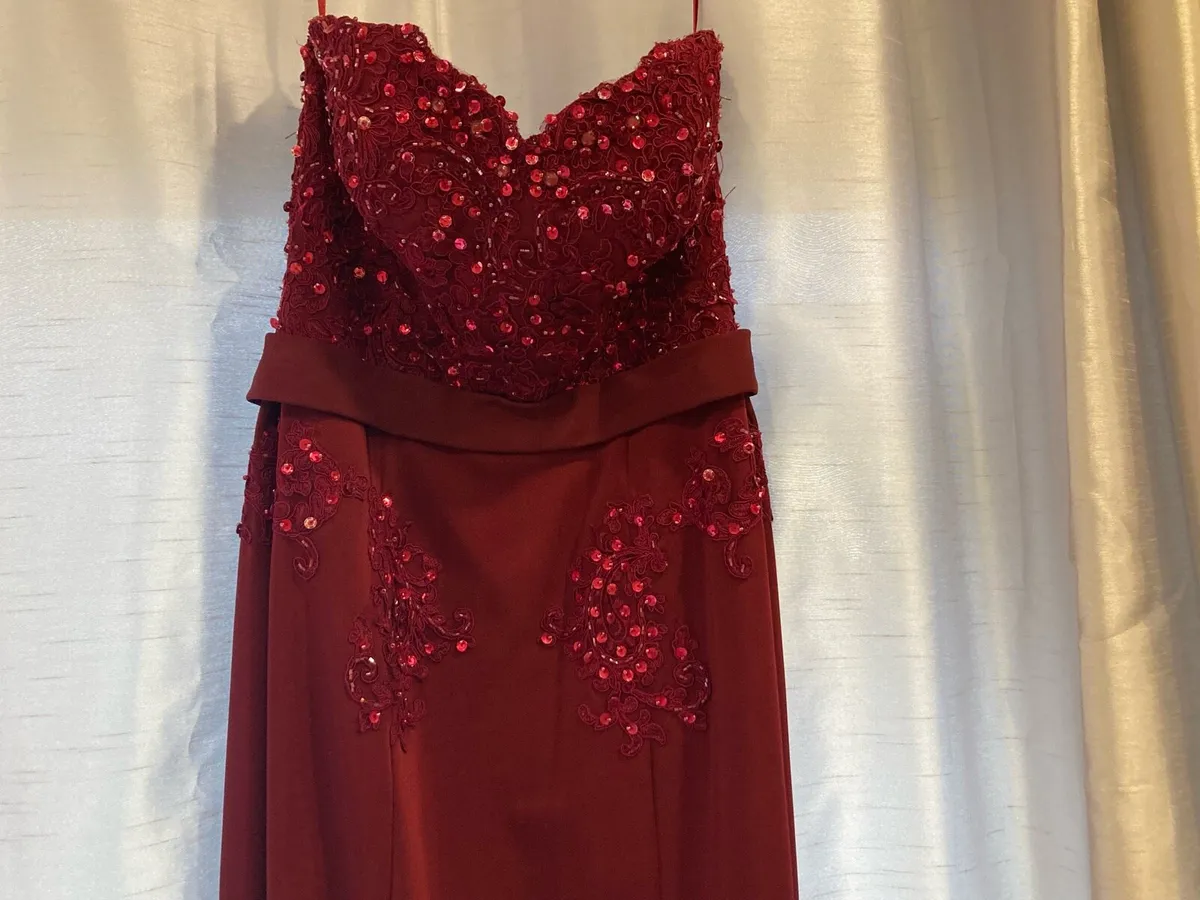 Grad dress - Image 2