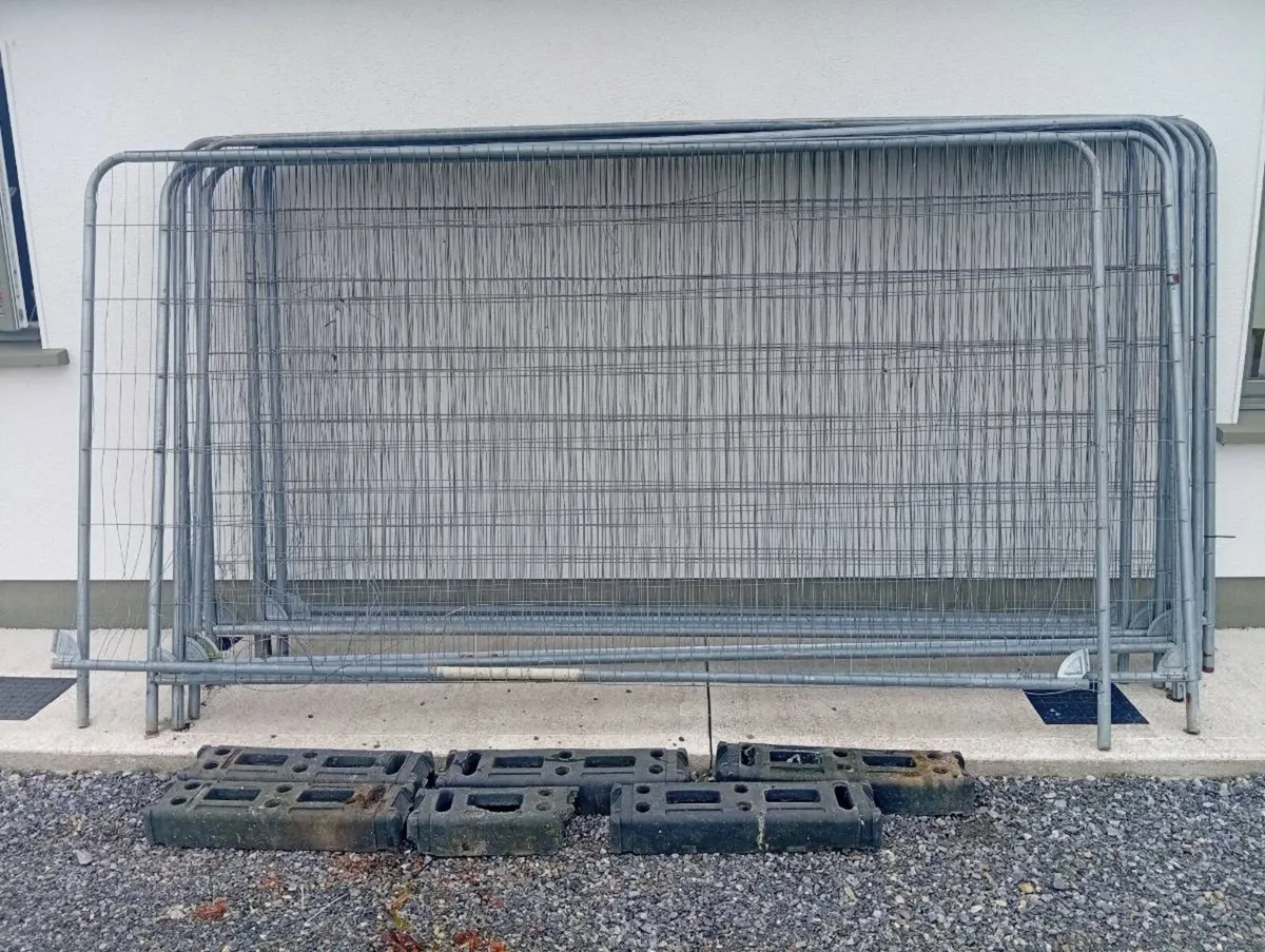 Temporary fencing - Image 2