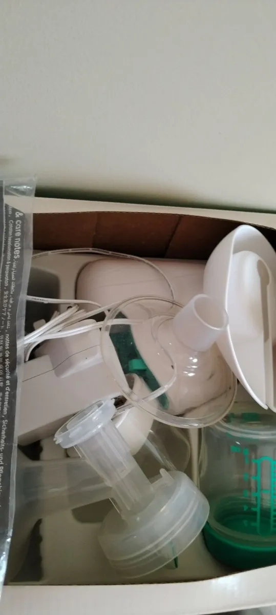 Kids toys and baby seats clear out - Image 4