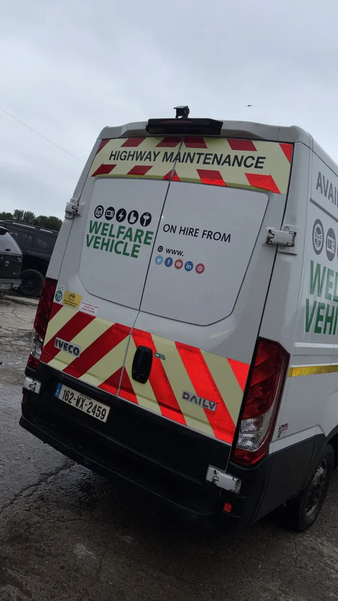 2016 Iveco Daily Welfare Van - Image 2