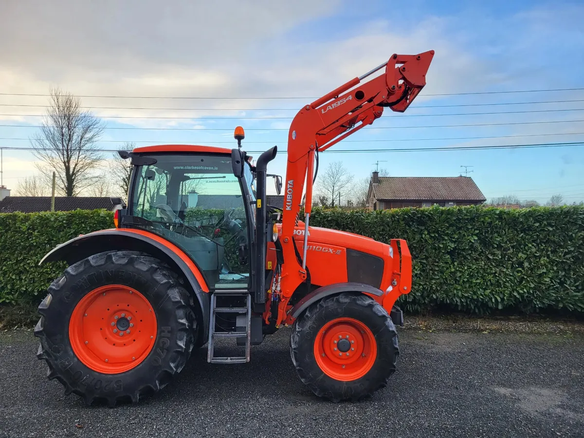 171 Kubota M110GX Tractor - Image 4