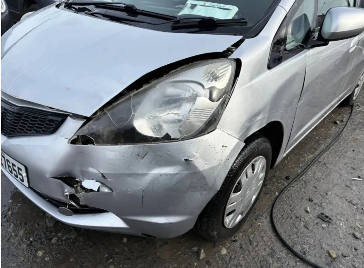 09 Honda fit Automatic drive away Nct 12-2026 - Image 4