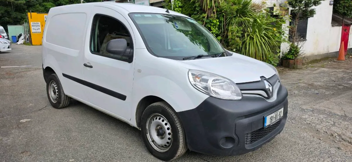 2019 Kangoo Low Mileage - Image 1