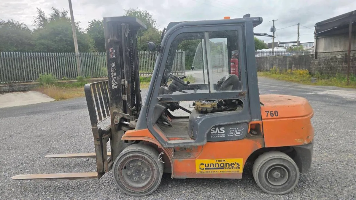 Toyota Diesel Forklift 3.5 - Image 1
