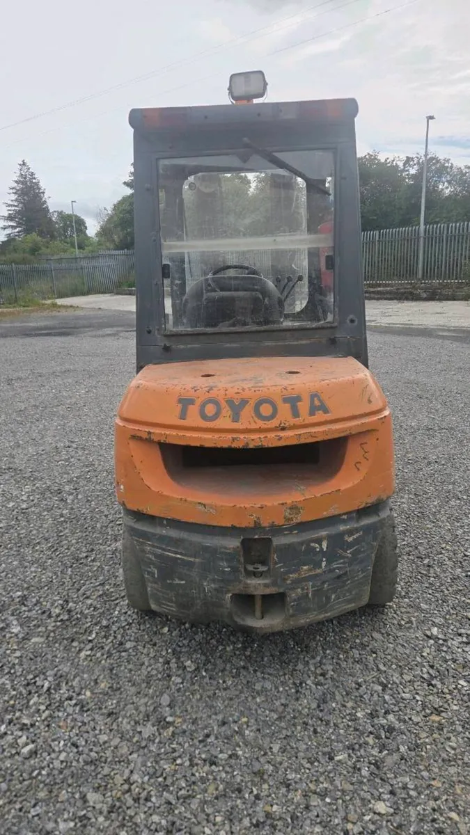 Toyota Diesel Forklift 3.5 - Image 3
