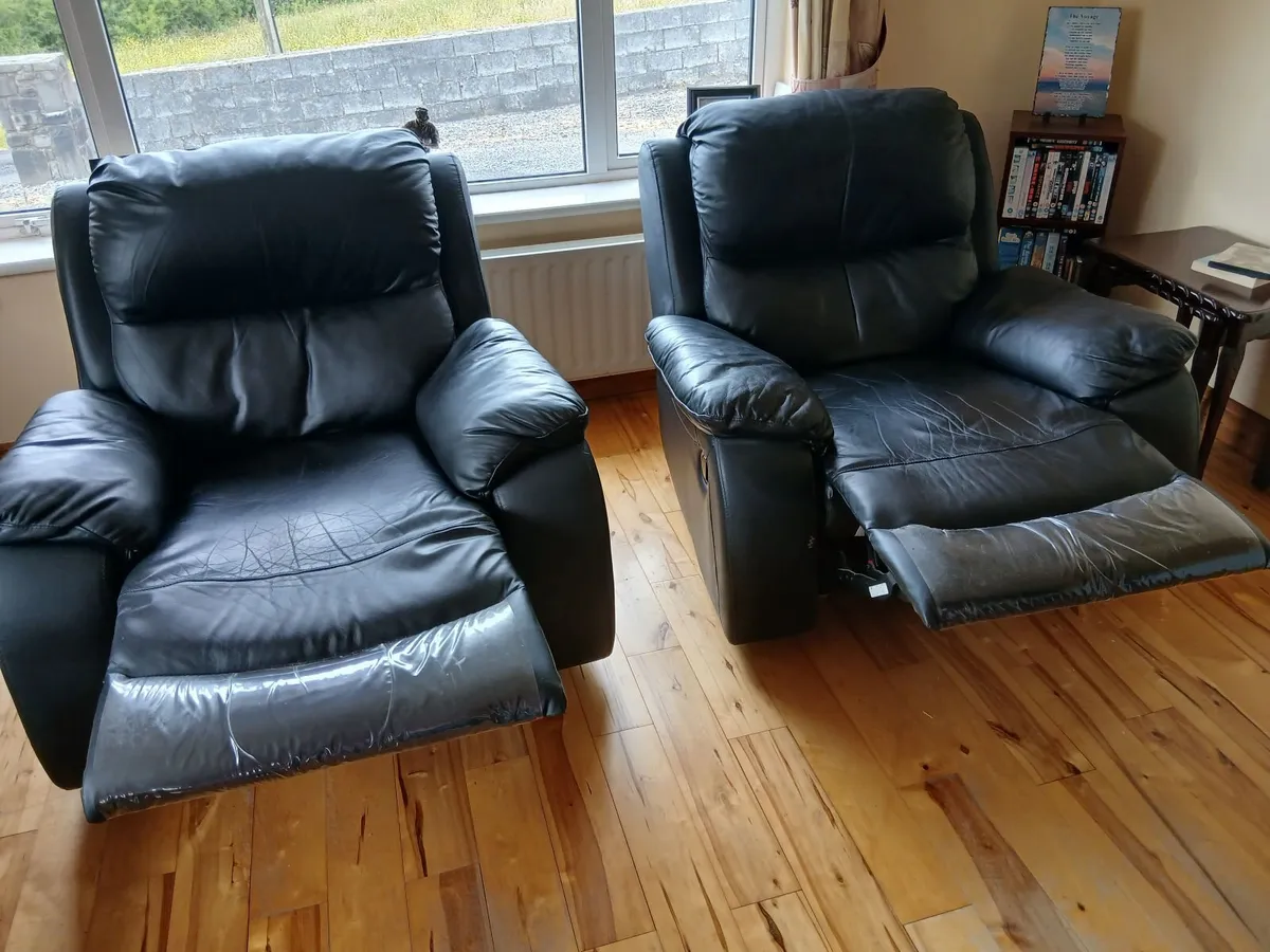 Suite of furniture - Image 4